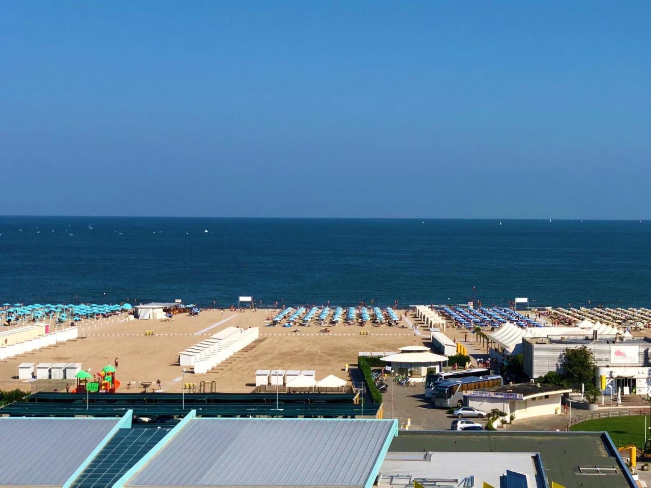 סוטומרינה Hotel Bristol מראה חיצוני תמונה